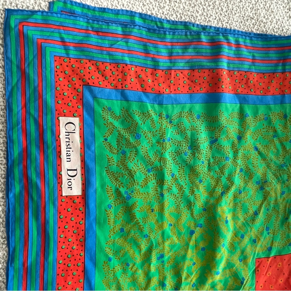 Gorgeous vintage Christian Dior Silk Scarf - Picture 2 of 3